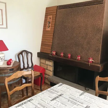 De La Roche Aux Chats 度假居